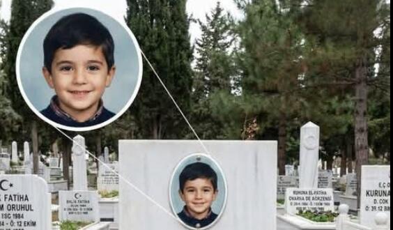 Ormanda bir mezar taşına rastladım